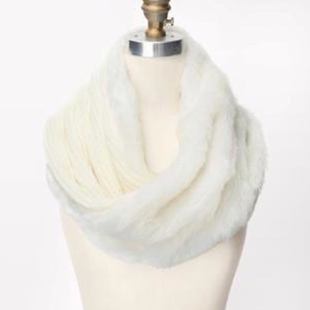 NWT Ann Taylor Faux Fur Infinity Scarf